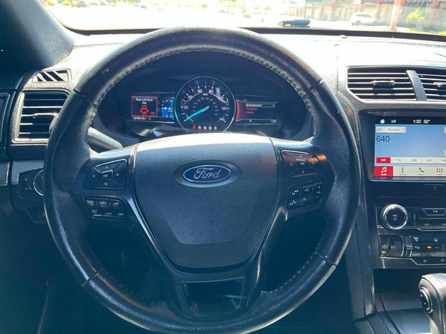 Photo of 2018 Blue Metallic Ford Explorer