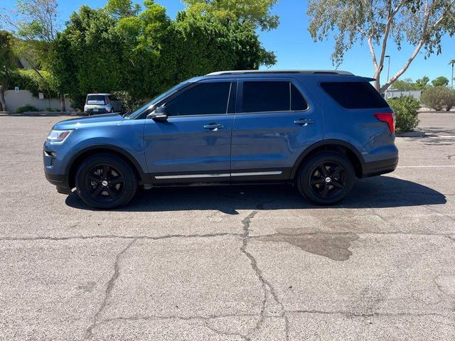 Photo of 2018 Blue Metallic Ford Explorer
