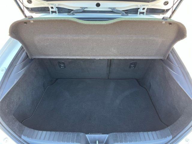 Photo of 2021 Snowflake White Pearl Mica Mazda Mazda3