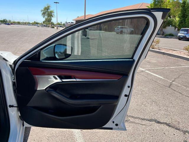 Photo of 2021 Snowflake White Pearl Mica Mazda Mazda3