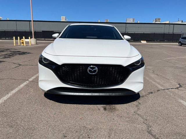 Photo of 2021 Snowflake White Pearl Mica Mazda Mazda3