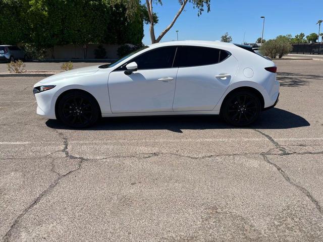 Photo of 2021 Snowflake White Pearl Mica Mazda Mazda3