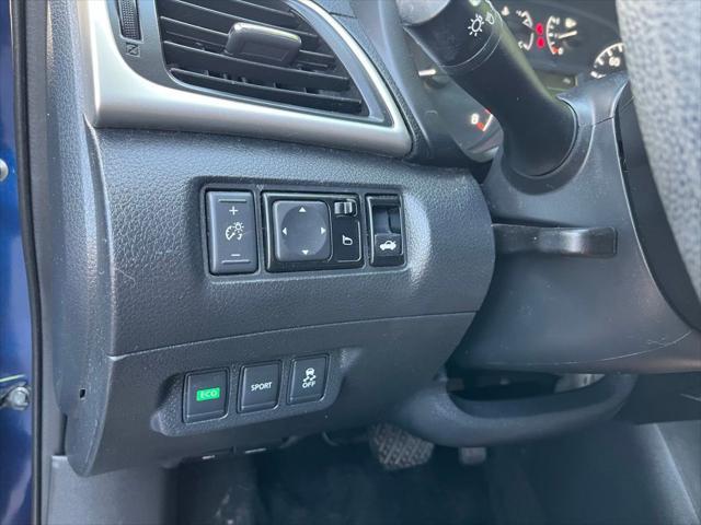 Photo of 2016 Deep Blue Pearl Nissan Sentra