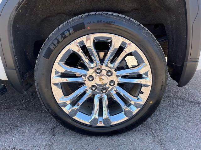 Photo of 2021 Summit White GMC Sierra 1500