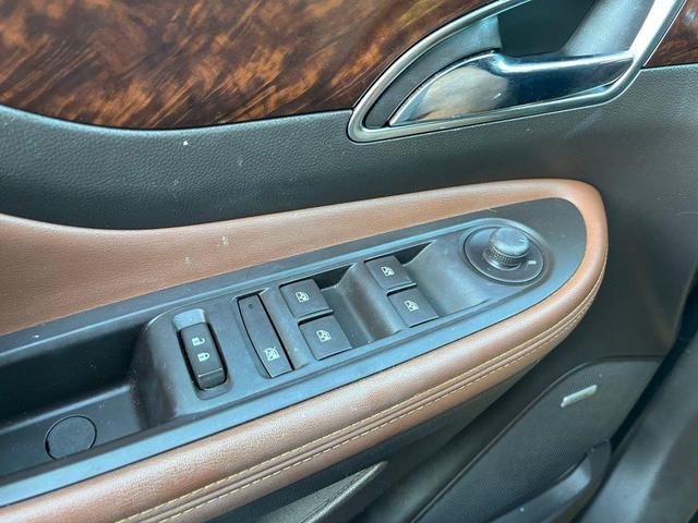 Photo of 2015 Deep Espresso Brown Metallic Buick Encore