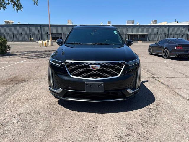 Photo of 2022 Stellar Black Metallic Cadillac XT6