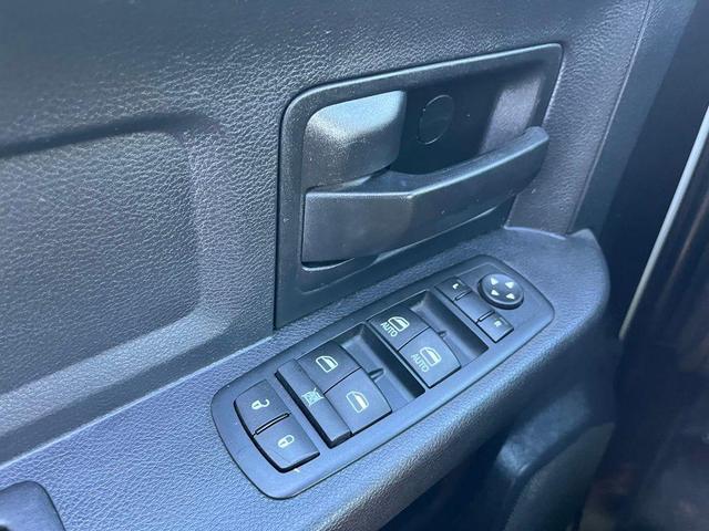 Photo of 2016 Black Clearcoat RAM 1500