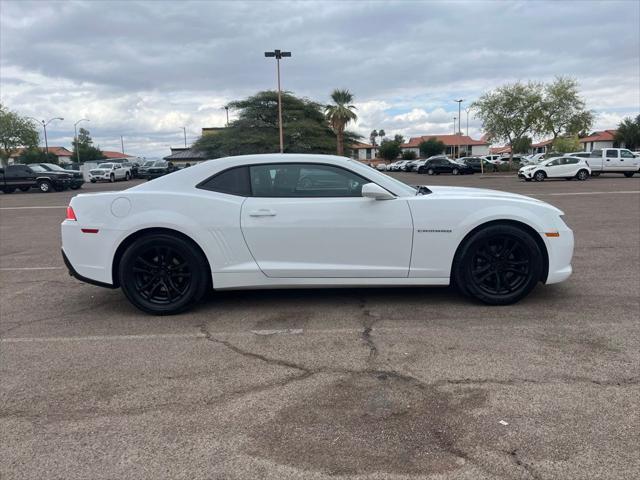 Photo of 2014 Summit White Chevrolet Camaro