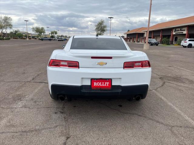 Photo of 2014 Summit White Chevrolet Camaro