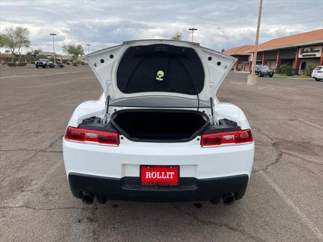 Photo of 2014 Summit White Chevrolet Camaro