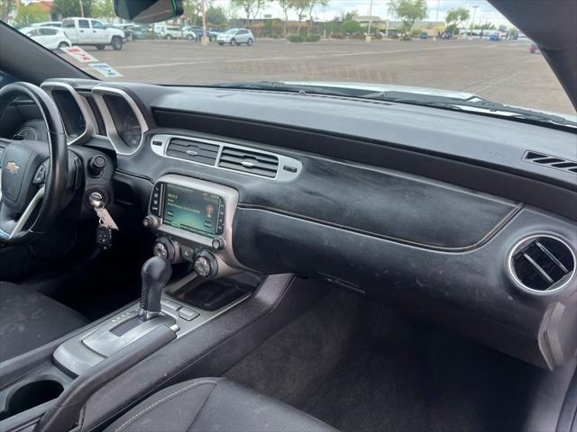 Photo of 2014 Summit White Chevrolet Camaro