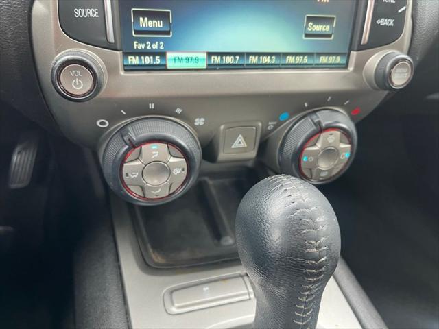 Photo of 2014 Summit White Chevrolet Camaro
