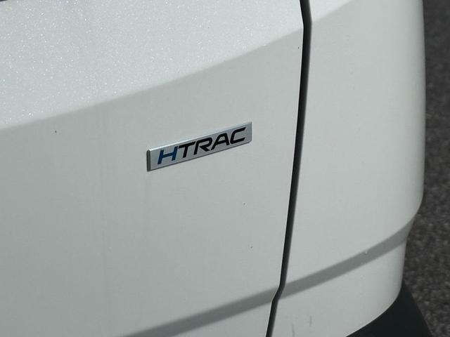 Photo of 2025 White Pearl Hyundai TUCSON