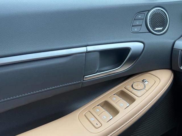 Photo of 2025 Portofino Gray Hyundai SONATA Hybrid