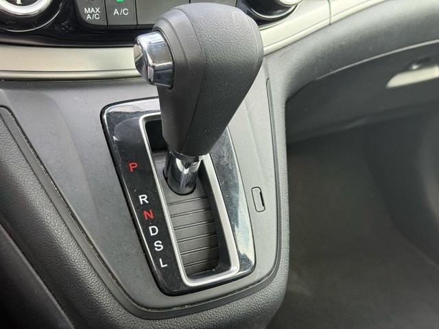 Photo of 2016 Alabaster Silver Metallic Honda CR-V
