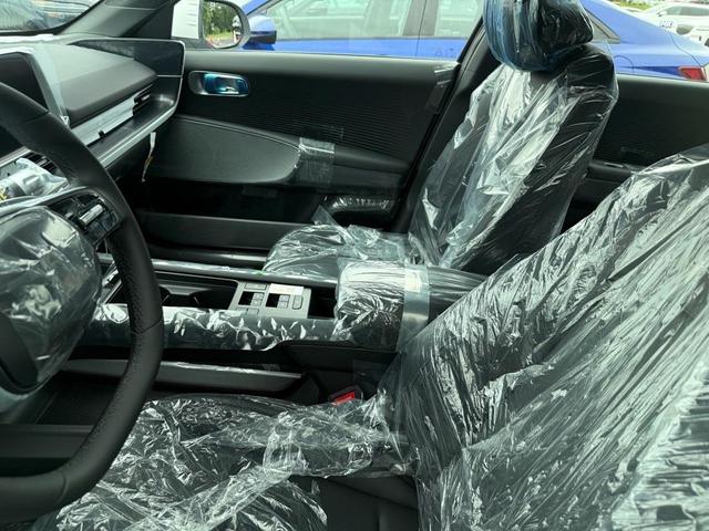 Photo of 2025 White Hyundai IONIQ 6