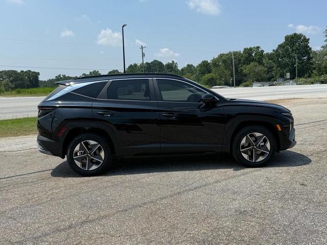 Photo of 2025 Ash Black Hyundai TUCSON Hybrid