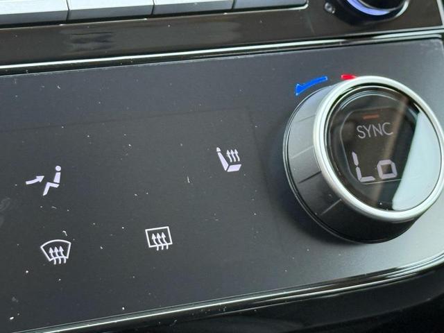 Photo of 2025 Ash Black Hyundai TUCSON Hybrid
