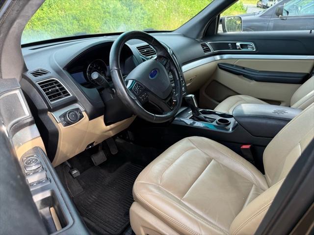 Photo of 2016 Guard Metallic Ford Explorer