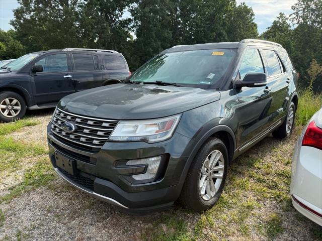Photo of 2016 Guard Metallic Ford Explorer