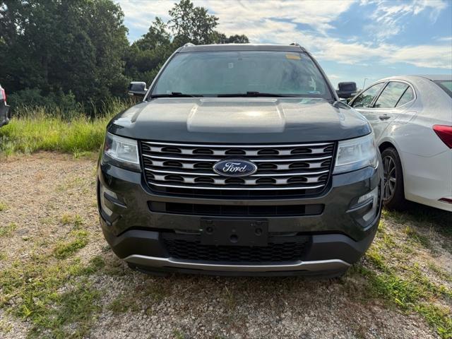 Photo of 2016 Guard Metallic Ford Explorer