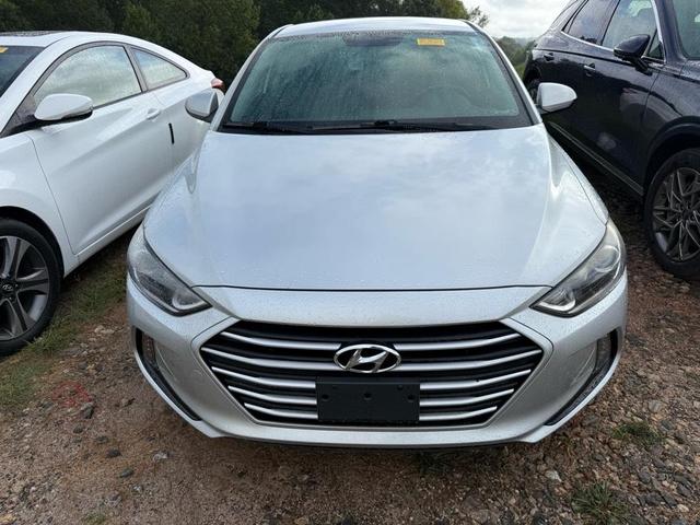 Photo of 2017 Molten Silver Hyundai ELANTRA