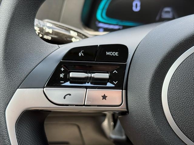 Photo of 2025 Amazon Gray Hyundai ELANTRA HEV