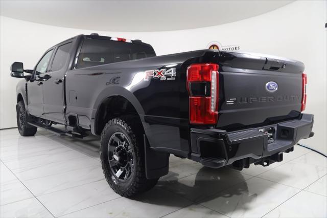 Photo of 2023 Agate Black Metallic Ford F-250