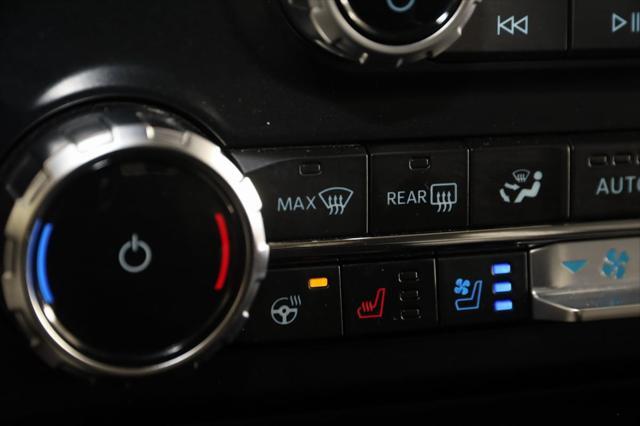 Photo of 2023 Agate Black Metallic Ford F-250