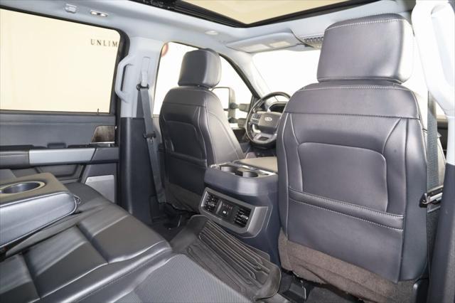 Photo of 2023 Agate Black Metallic Ford F-250
