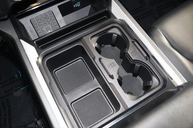 Photo of 2023 Agate Black Metallic Ford F-250