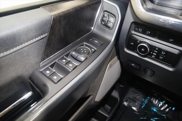 Photo of 2023 Agate Black Metallic Ford F-250