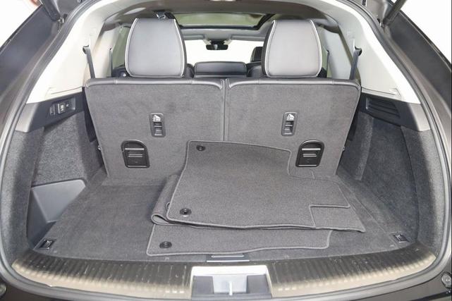 Photo of 2023 Majestic Black Pearl Acura MDX