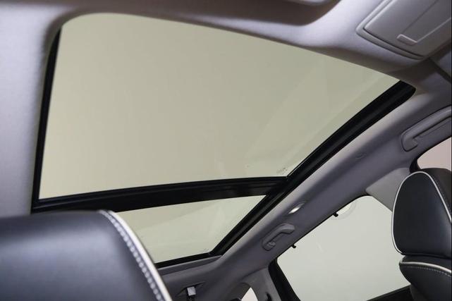 Photo of 2023 Majestic Black Pearl Acura MDX