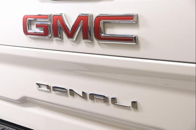 Photo of 2023 White Frost GMC Sierra 3500