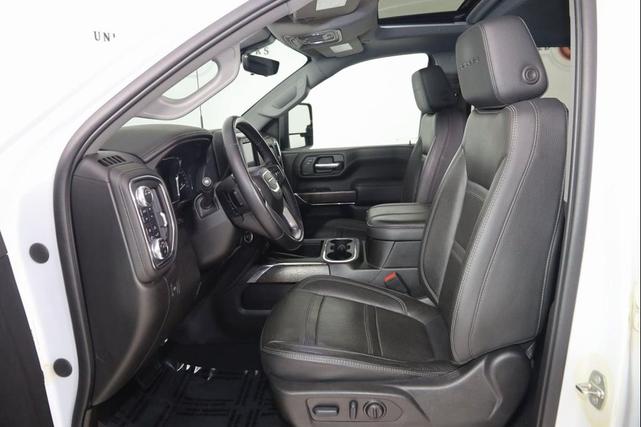 Photo of 2023 White Frost GMC Sierra 3500