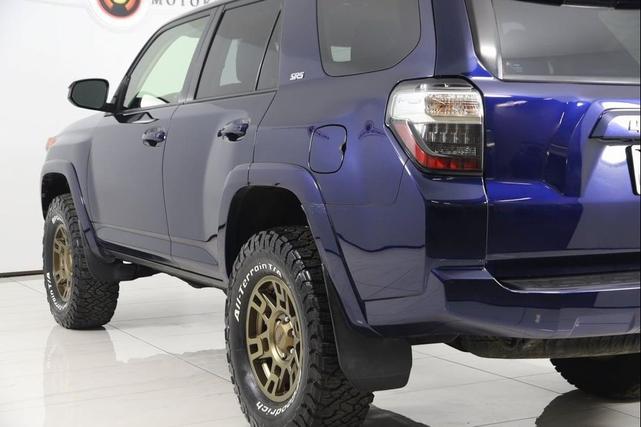 Photo of 2018 Nautical Blue Metallic Toyota 4Runner