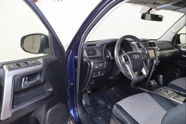 Photo of 2018 Nautical Blue Metallic Toyota 4Runner