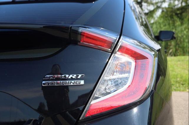 Photo of 2020 Crystal Black Pearl Honda Civic