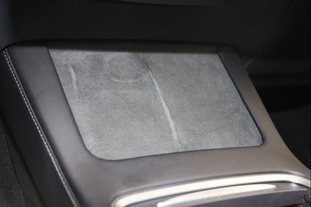 Photo of 2022 Pearl White Multi-Coat Tesla Model Y