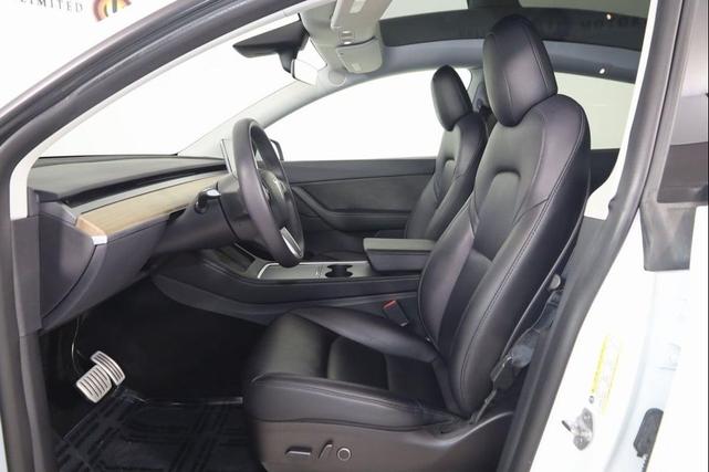 Photo of 2022 Pearl White Multi-Coat Tesla Model Y