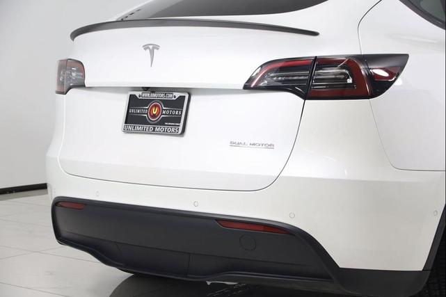Photo of 2022 Pearl White Multi-Coat Tesla Model Y