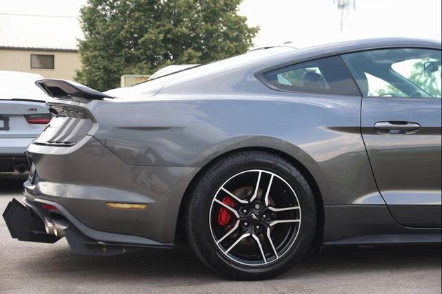 Photo of 2018 Magnetic Ford Mustang