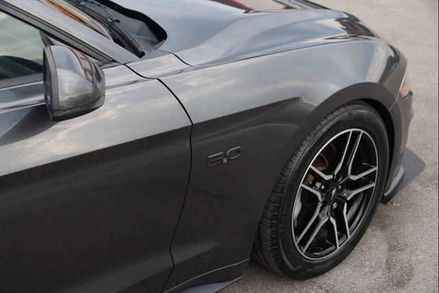 Photo of 2018 Magnetic Ford Mustang