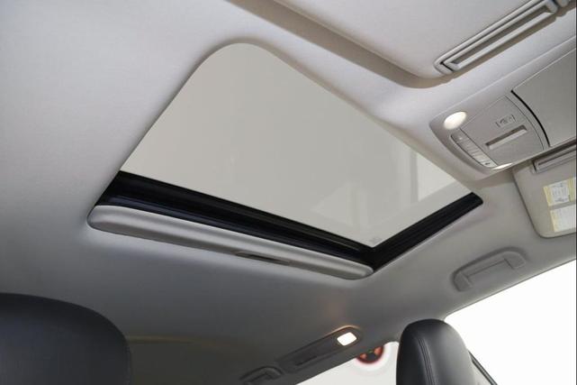 Photo of 2023 Hermosa Blue Pearl Nissan Armada