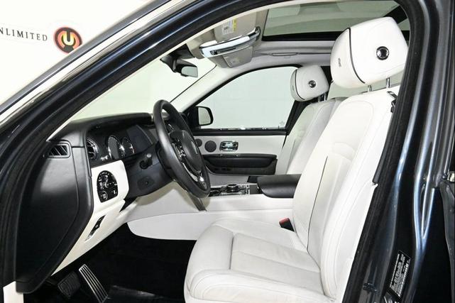Photo of 2019 Gray Rolls-Royce Cullinan