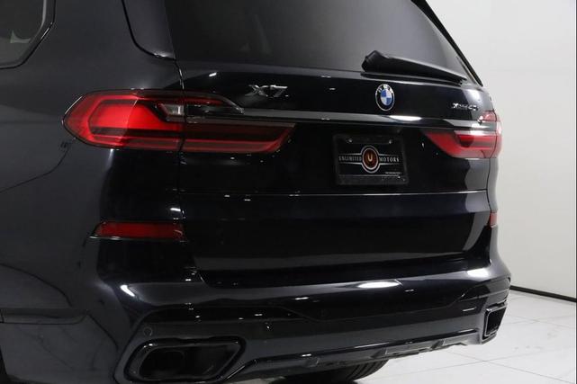 Photo of 2022 Black Sapphire Metallic BMW X7