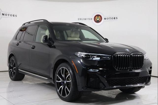 Photo of 2022 Black Sapphire Metallic BMW X7
