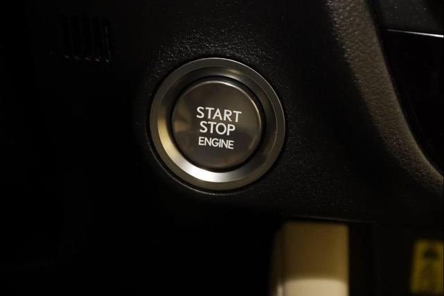 Photo of 2022 Atomic Silver Lexus RX 350