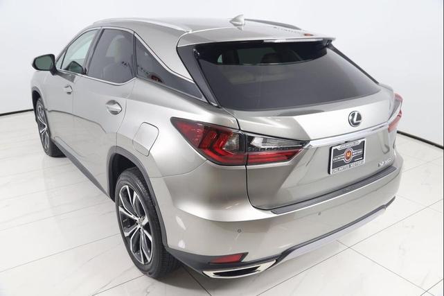 Photo of 2022 Atomic Silver Lexus RX 350
